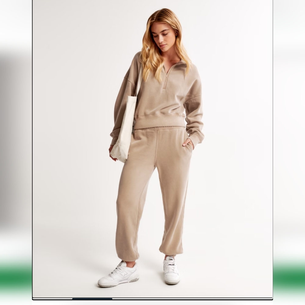Abercrombie Sunday Sweatpants NWT, size M light brown
